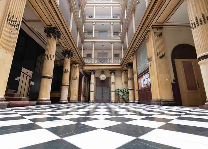 Apartmán & Grand - Downtown